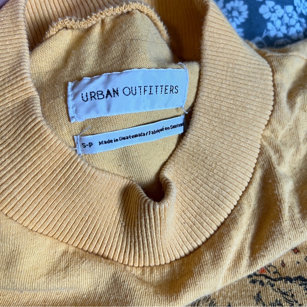 Urban outfitters long sleeve tshirt mock turtleneck size small illustration - Picture 3 of 6